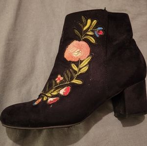 Flower booties!